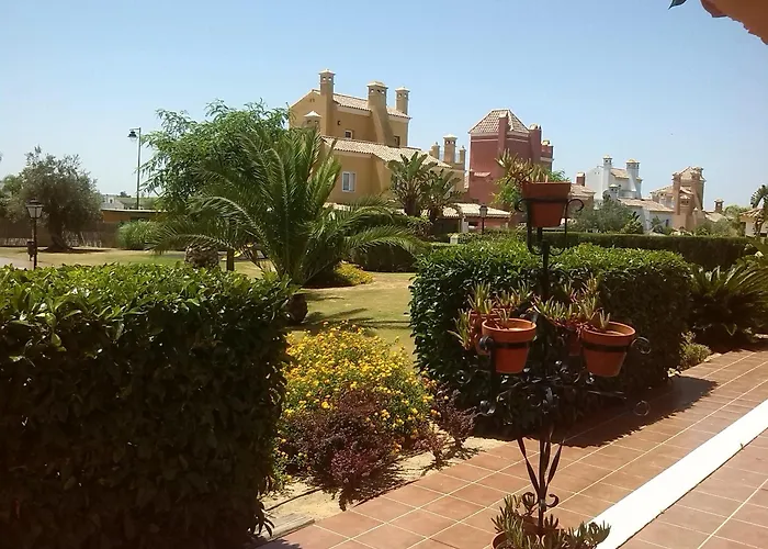 Bajo Con Terraza Piscina Y Jardin